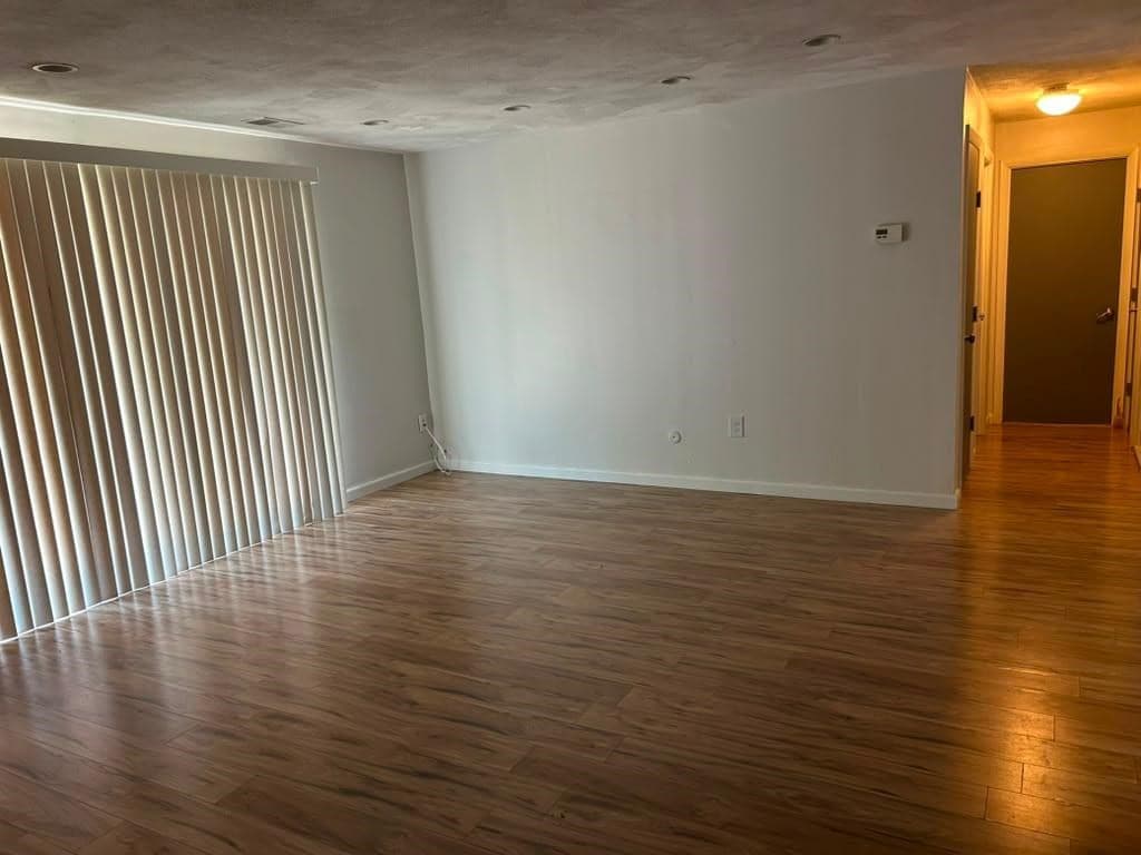 Condominium at 109 Oak Ln # 6, Brockton MA 02301, Brockton, photo 3 of 8