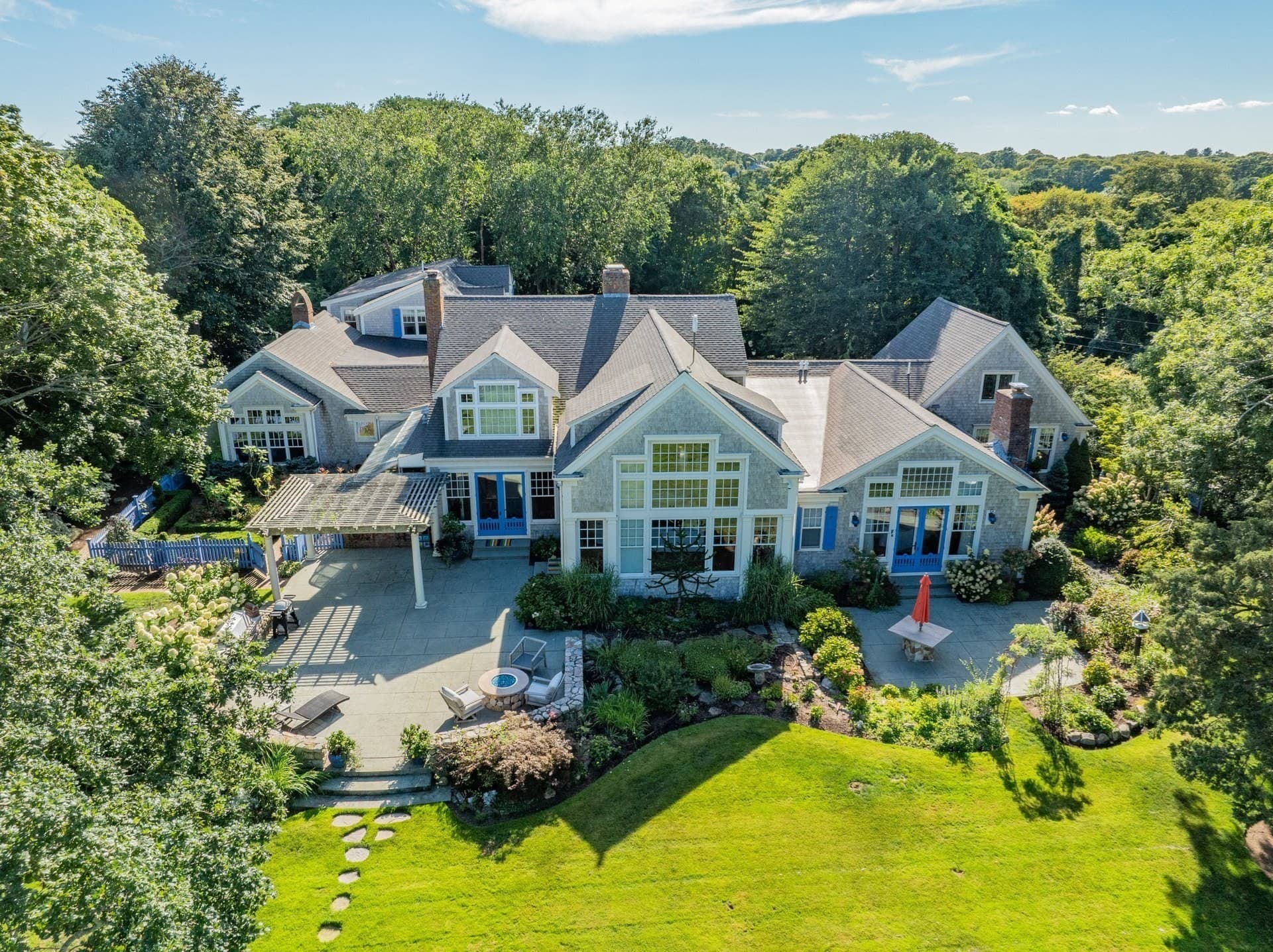 Single Family Residence at 186 Stoney Cove Lane, Barnstable MA 02630, Barnstable, photo 3 of 31