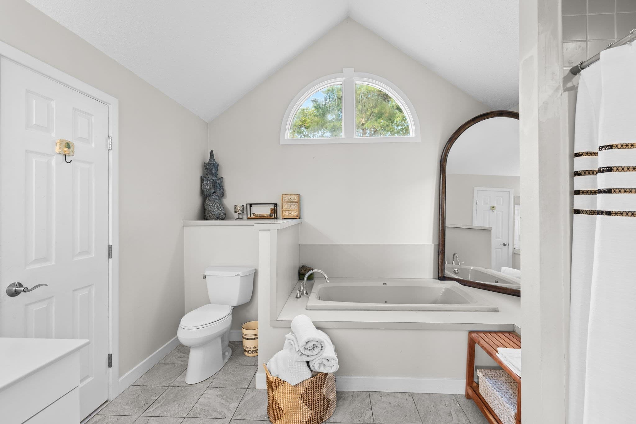 Single Family Residence at 264 Hill And Plain Road, Falmouth MA 02536, Falmouth, photo 24 of 38