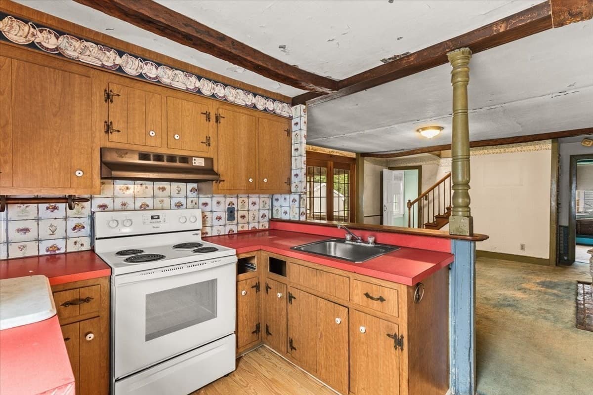 Single Family Residence at 55 Emory St, Brockton MA 02301, Brockton, photo 11 of 37