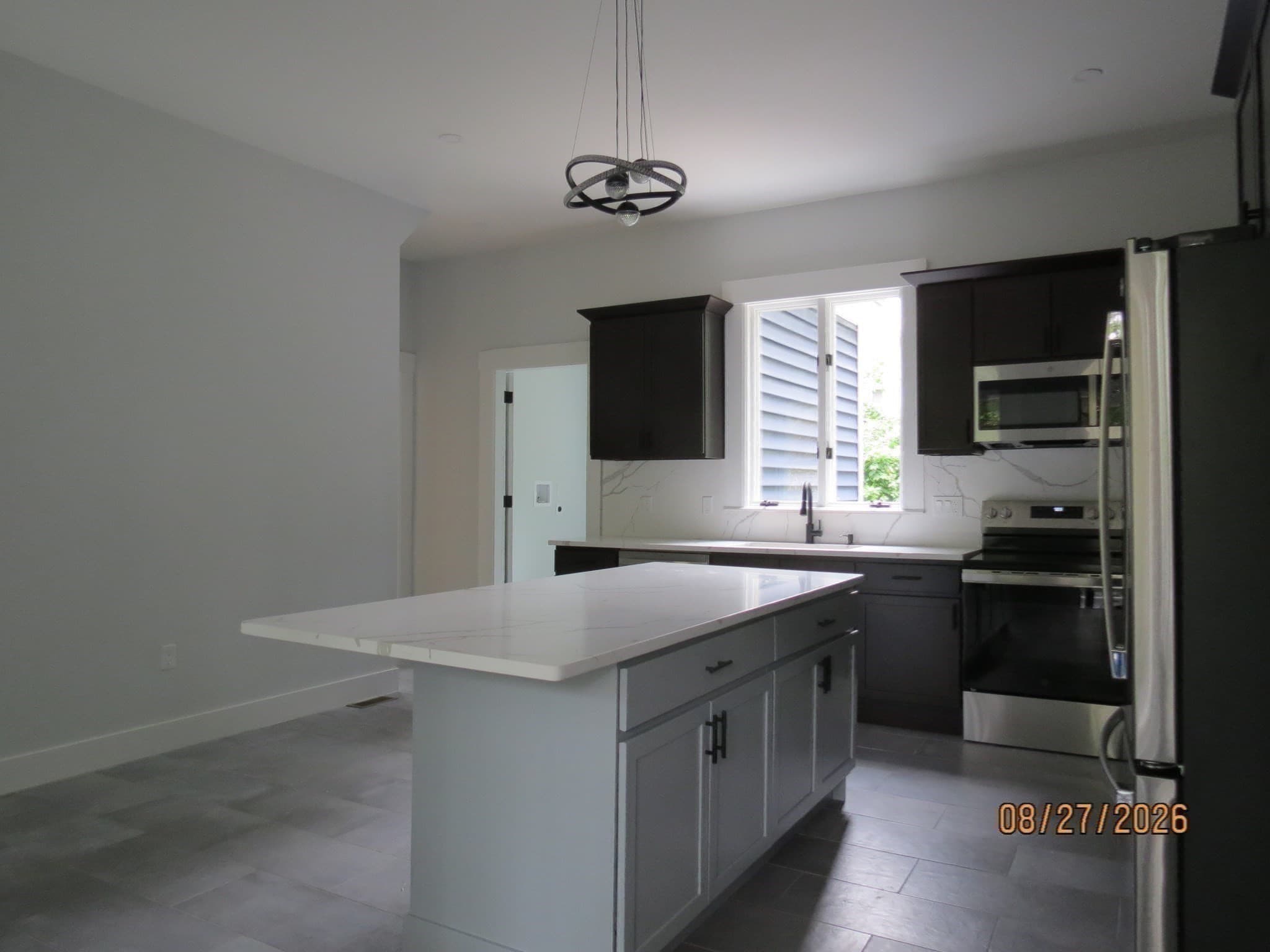 Single Family Residence at 51 Grove Avenue, Leominster MA 01453, Leominster, photo 12 of 41
