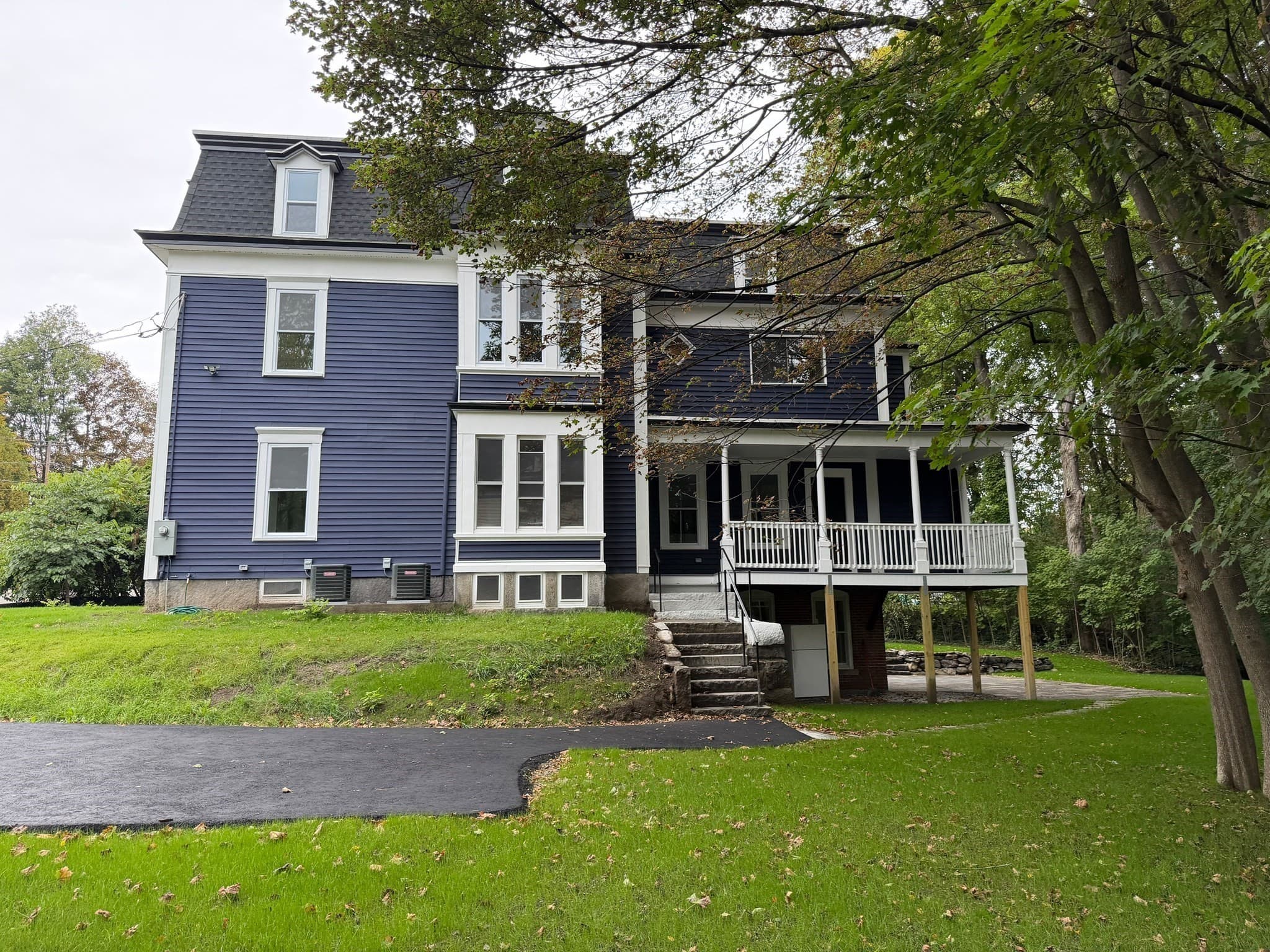51 Grove Avenue, Leominster MA 01453