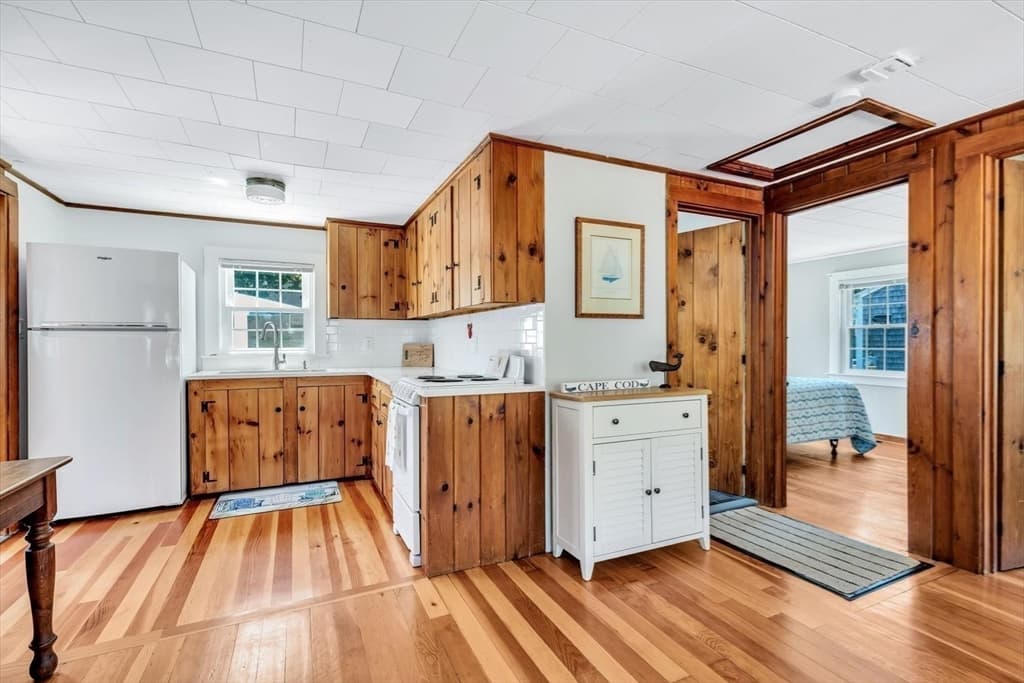 Single Family Residence at 3 Danbury Street, Yarmouth MA 02664, Yarmouth, photo 11 of 42
