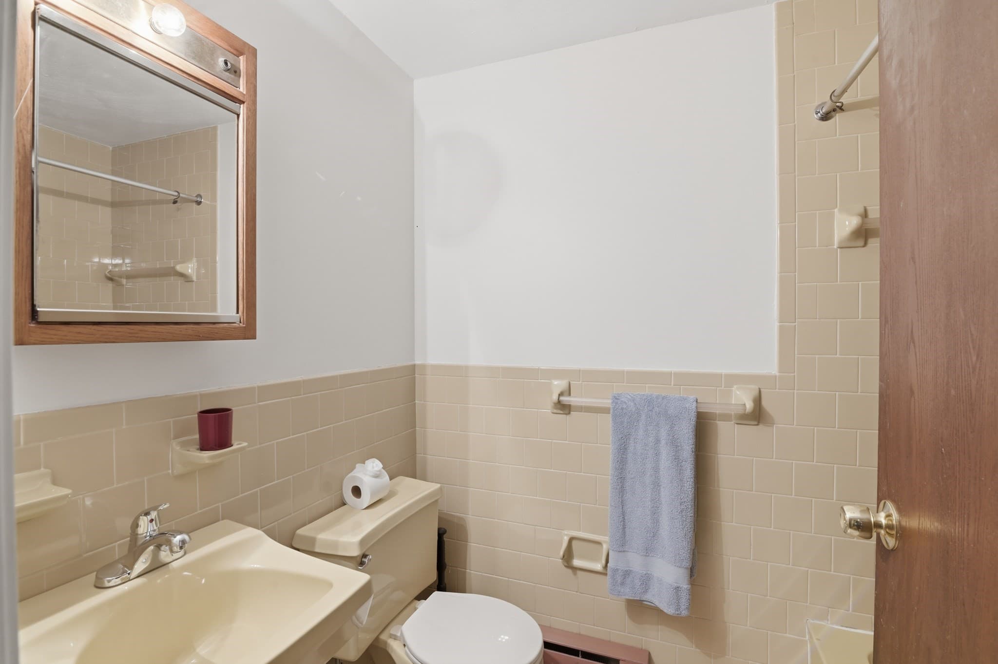 Condominium at 115 W Squantum St # 513, Quincy MA 02171, Quincy, photo 2 of 38