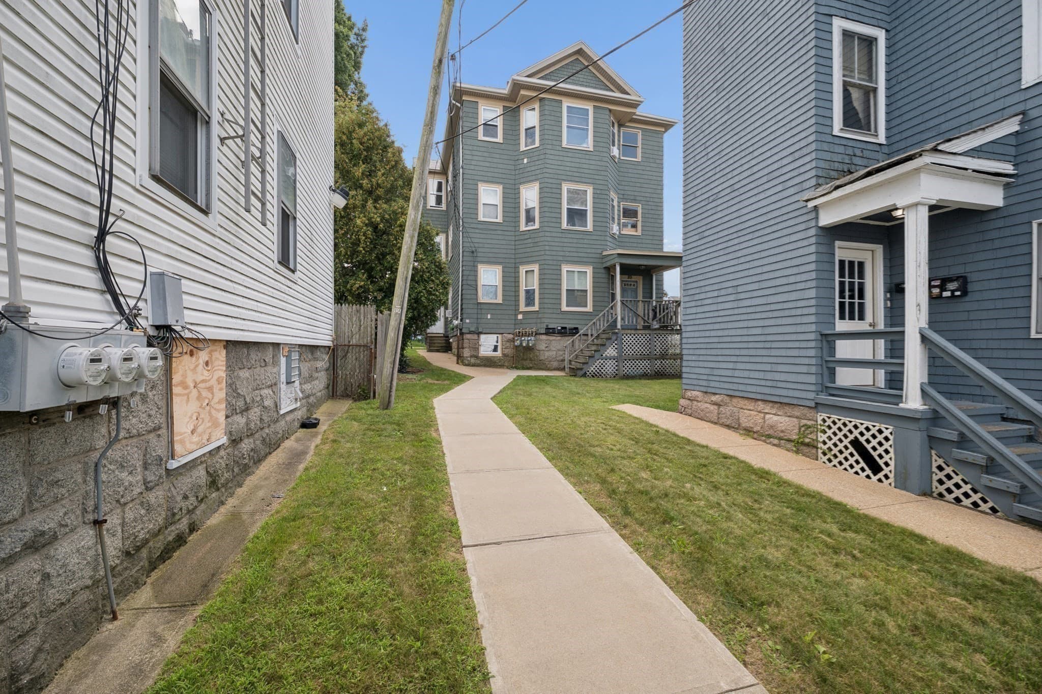 3 Family at 89 Rockland St, Fall River MA 02724, Fall River, photo 28 of 29