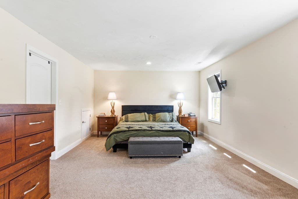 Condominium at 29 Tea Party Dr # 29, Uxbridge MA 01569, Uxbridge, photo 28 of 41