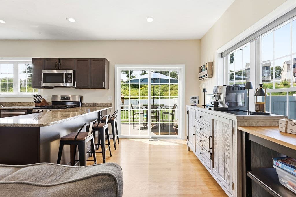 Condominium at 29 Tea Party Dr # 29, Uxbridge MA 01569, Uxbridge, photo 21 of 41
