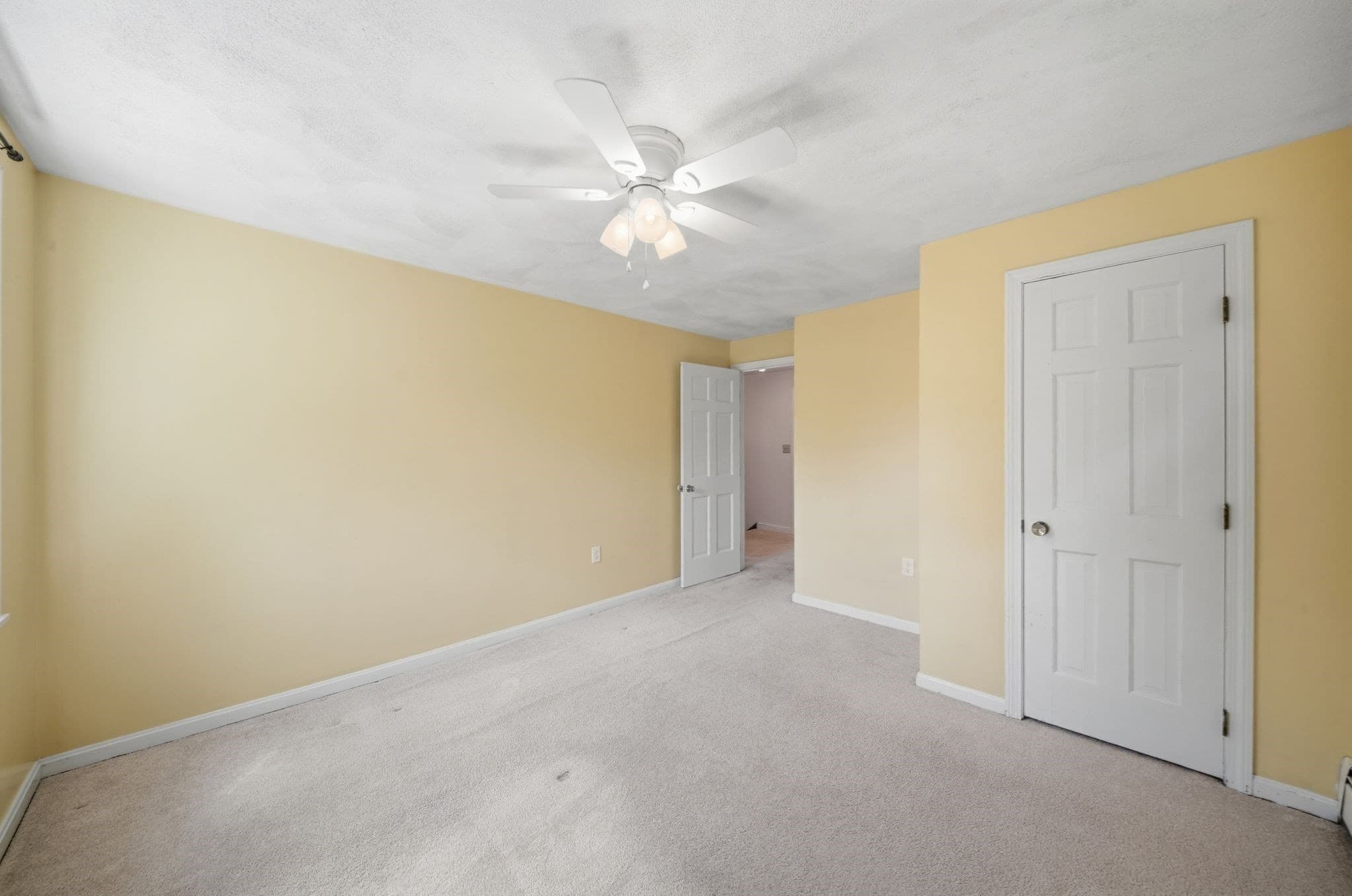 Single Family Residence at 121 Regina S Dr, Tewksbury MA 01876, Tewksbury, photo 23 of 34