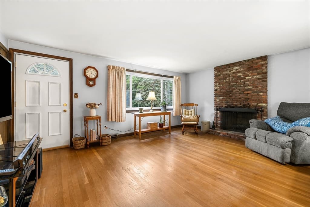 Single Family Residence at 16 Crown Rd, Westford MA 01886, Westford, photo 18 of 35