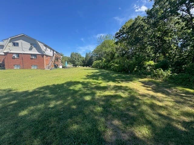 169 South St # 11, Plymouth MA 02360