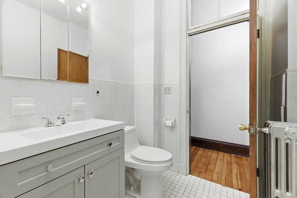 3 Family at 897 East Broadway, Boston MA 02127, Boston, photo 23 of 25
