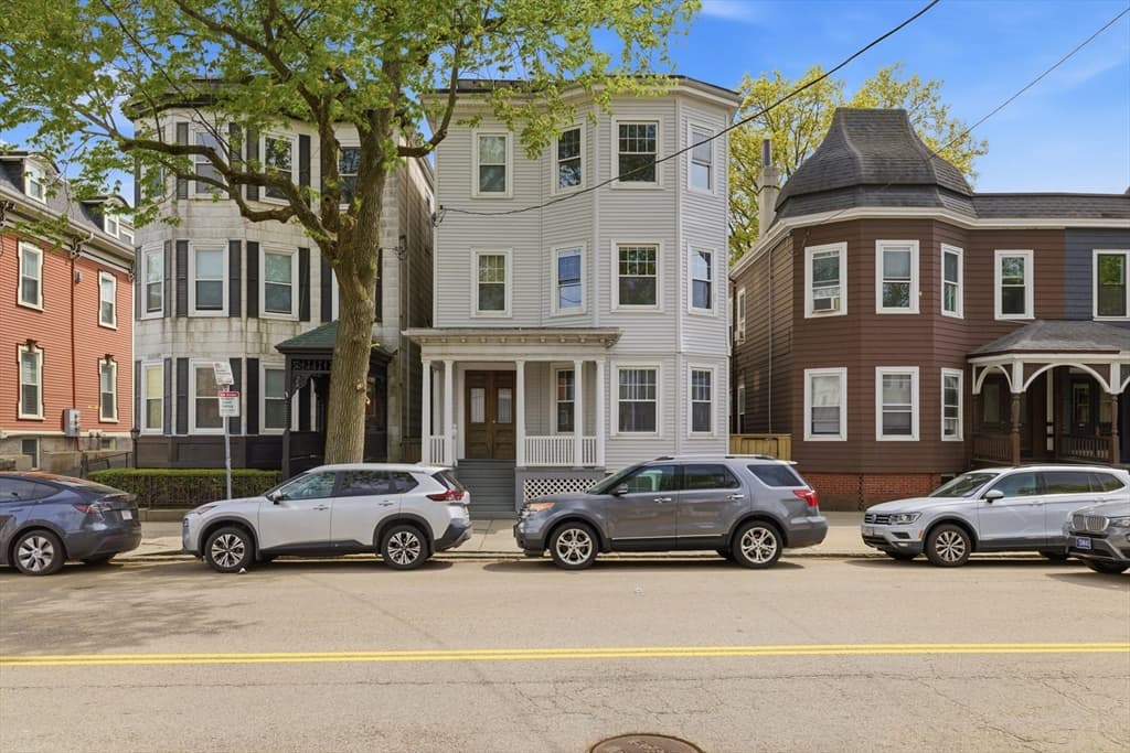 3 Family at 897 East Broadway, Boston MA 02127, Boston, photo 2 of 25