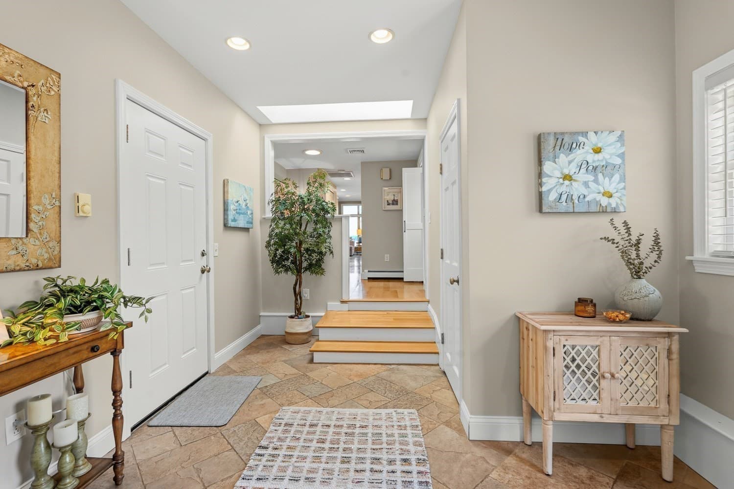 Single Family Residence at 86 Bates Point Rd, Webster MA 01570, Webster, photo 12 of 42