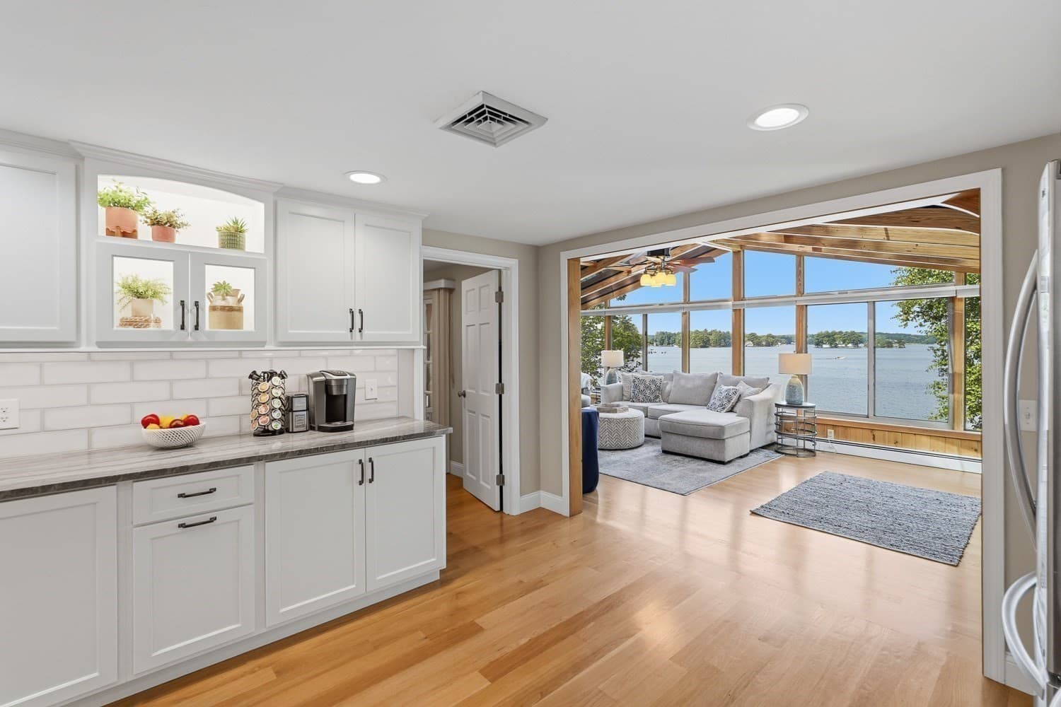 Single Family Residence at 86 Bates Point Rd, Webster MA 01570, Webster, photo 10 of 42