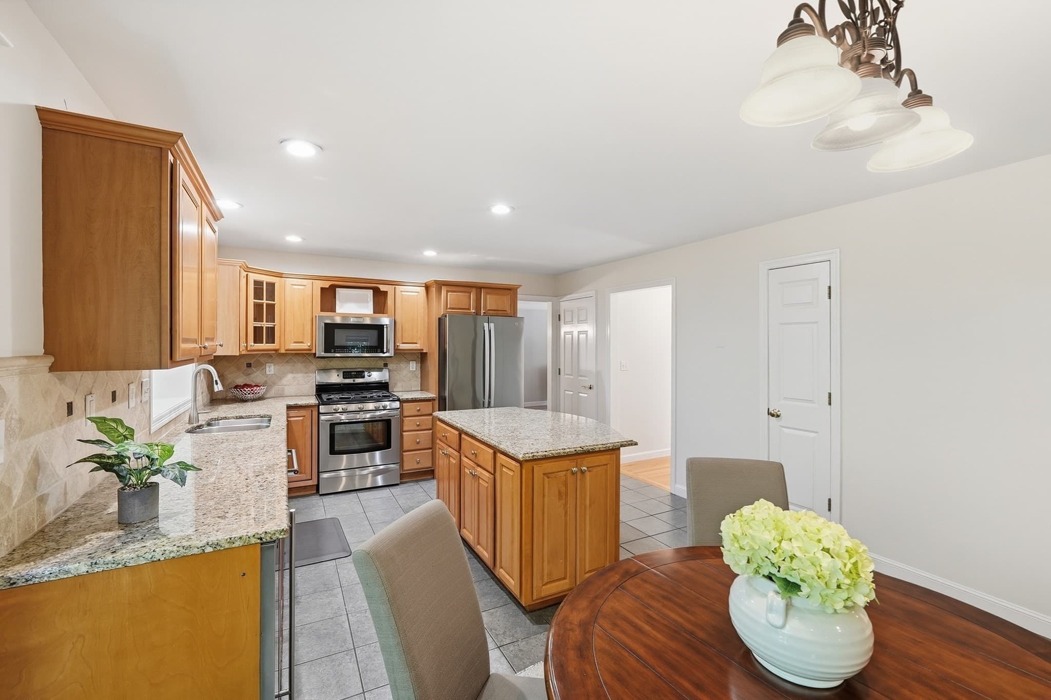 Single Family Residence at 5 Southwood Dr # 50, Southborough MA 01772, Southborough, photo 10 of 38