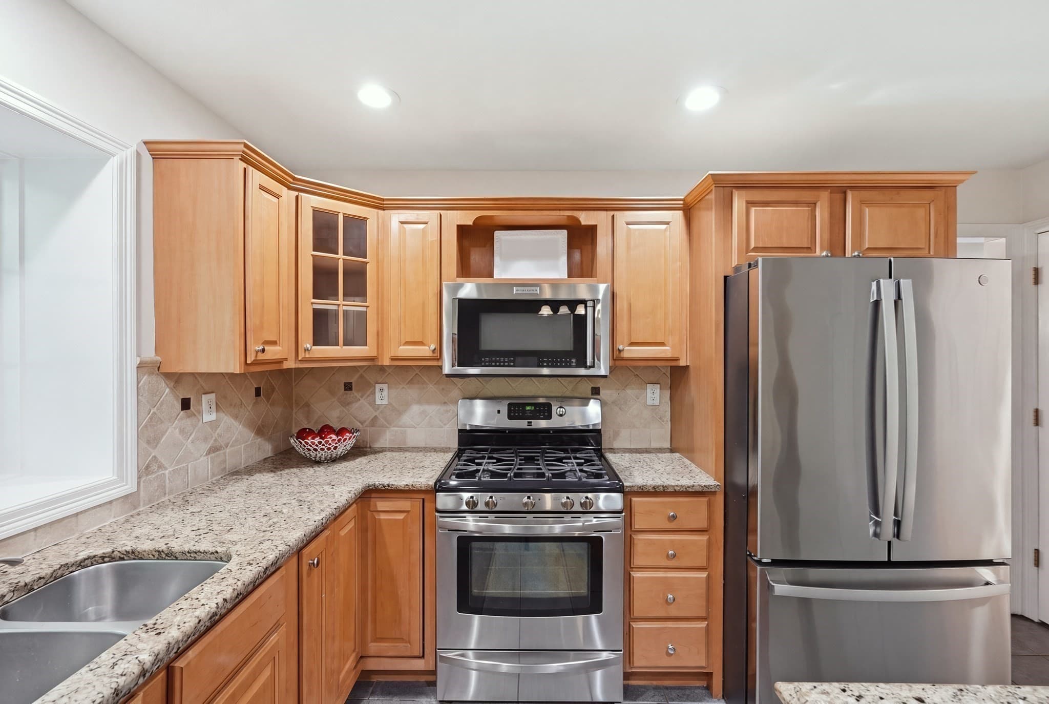 Single Family Residence at 5 Southwood Dr # 50, Southborough MA 01772, Southborough, photo 11 of 38