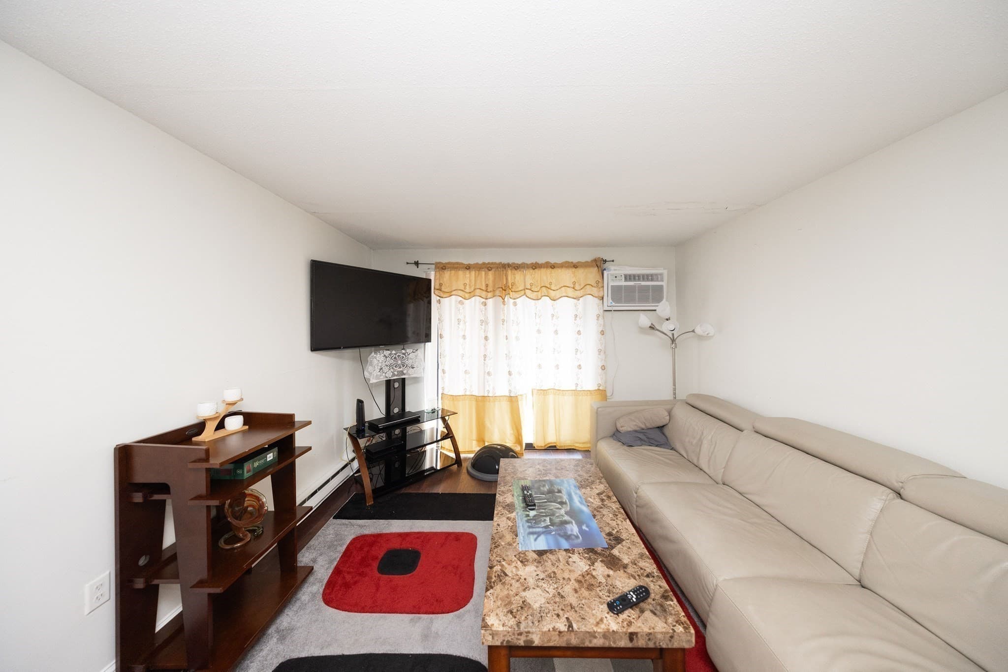 Condominium at 10 Wrentham Rd # 102, Worcester MA 01602, Worcester, photo 3 of 40