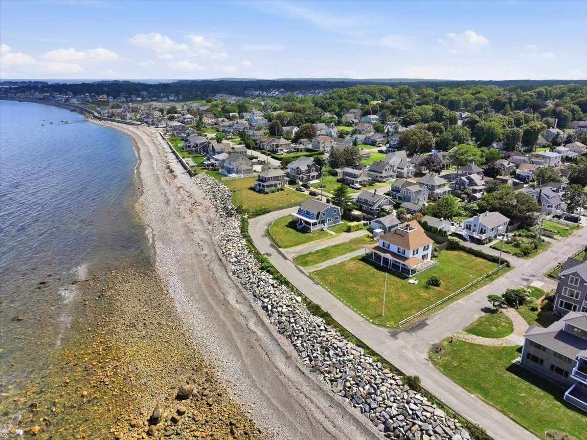 Single Family Residence at 9 Seaside Rd, Scituate MA 02066, Scituate, photo 12 of 19