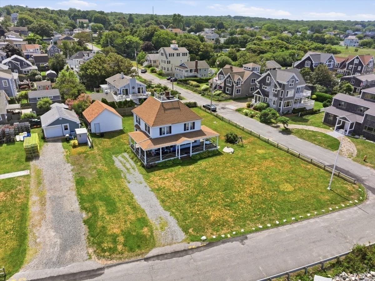 Single Family Residence at 9 Seaside Rd, Scituate MA 02066, Scituate, photo 3 of 19