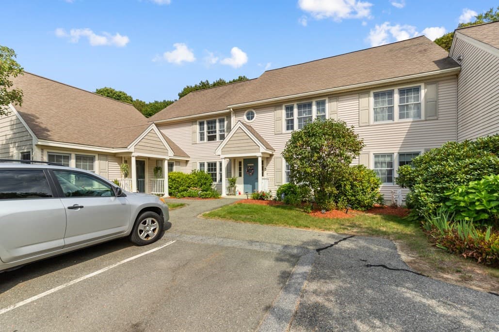 Condominium at 396 Boston Rd # 302, Billerica MA 01821, Billerica, photo 3 of 30