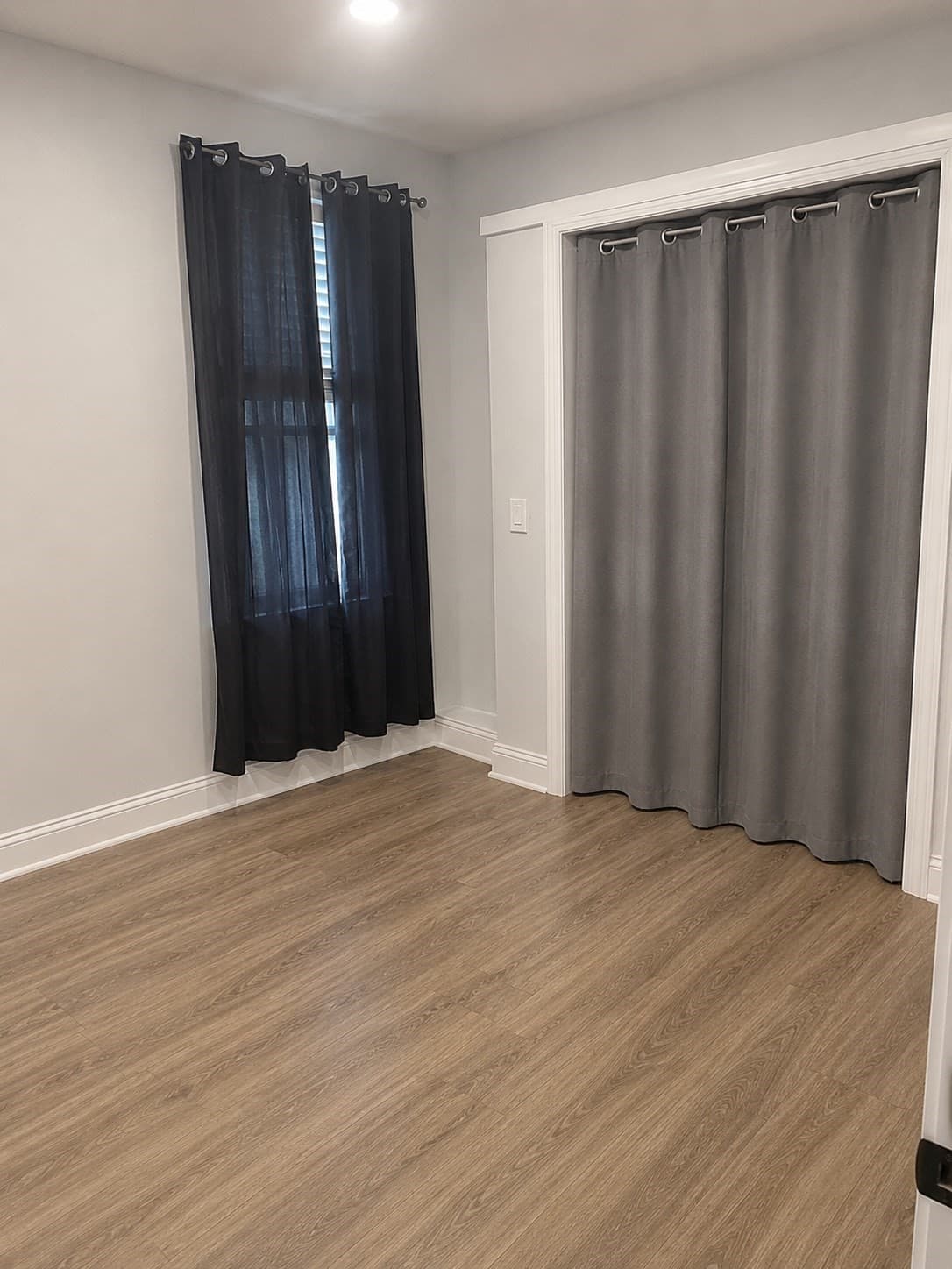Single Family Residence at 162 Salina St, Providence RI 02908, Providence, photo 16 of 31