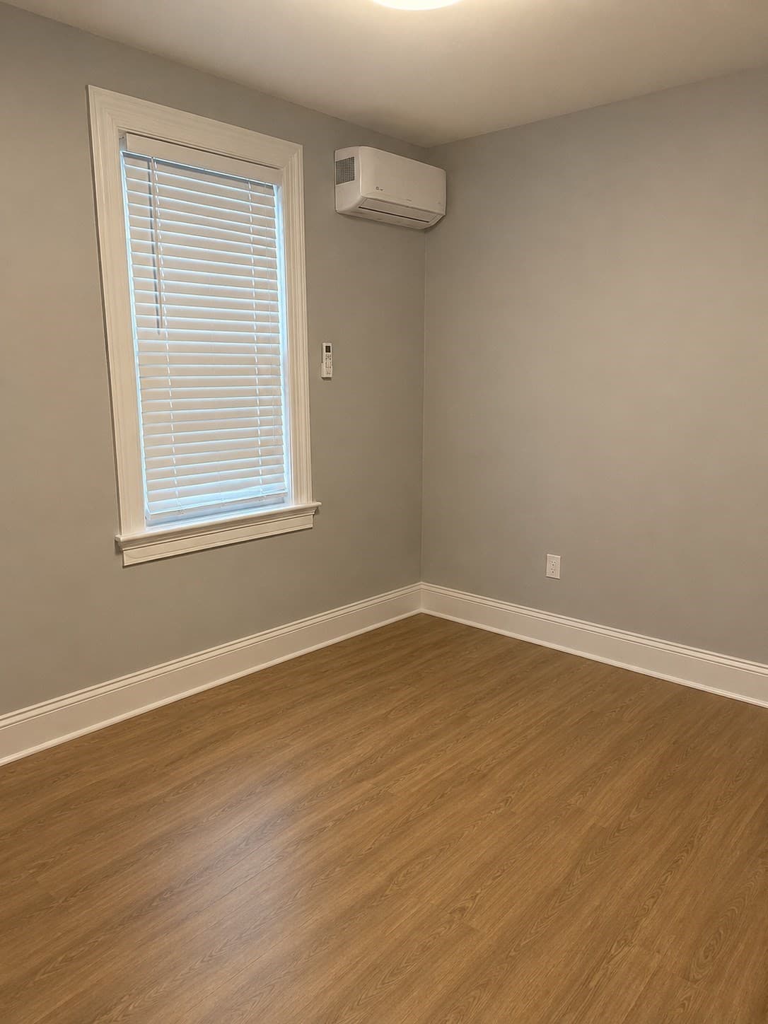 Single Family Residence at 162 Salina St, Providence RI 02908, Providence, photo 19 of 31