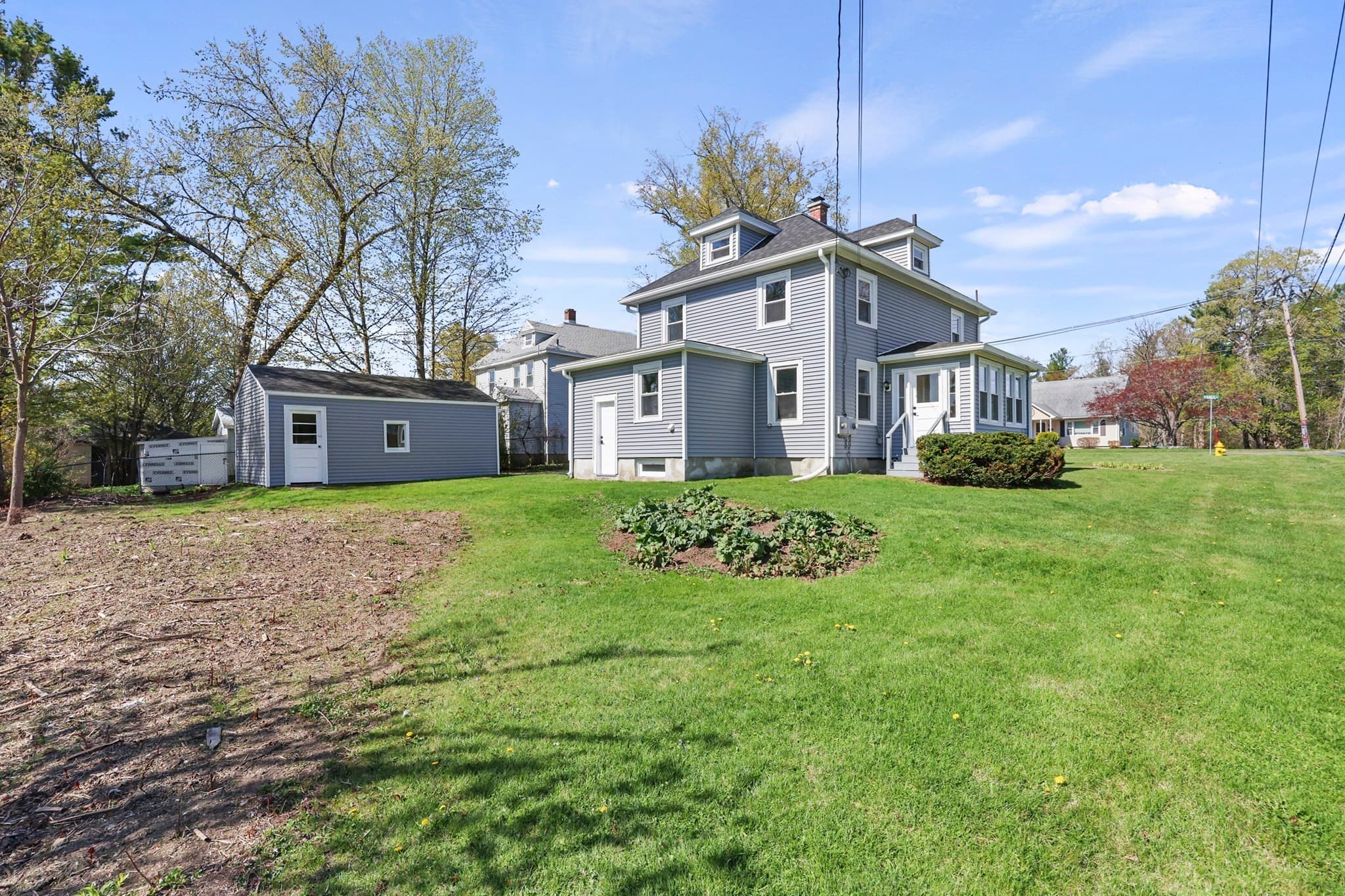 Single Family Residence at 100 Essex St, Pittsfield MA 01201, Pittsfield, photo 34 of 40