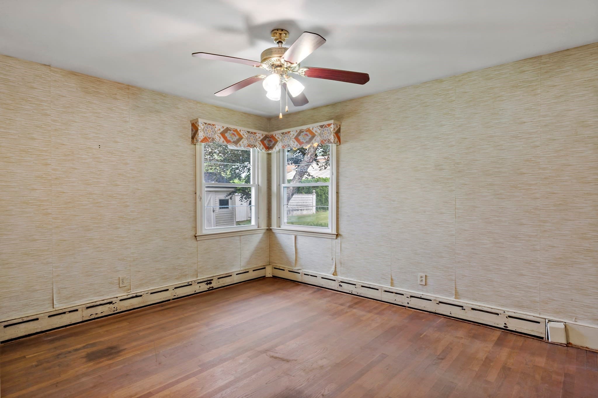 Single Family Residence at 7 Harold Ave, Somerset MA 02726, Somerset, photo 18 of 42