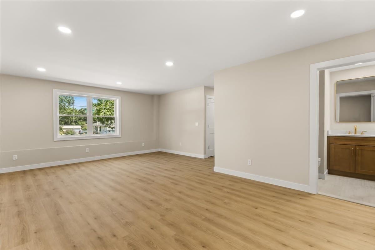 Single Family Residence at 140 Luther Ave, Swansea MA 02777, Swansea, photo 34 of 42