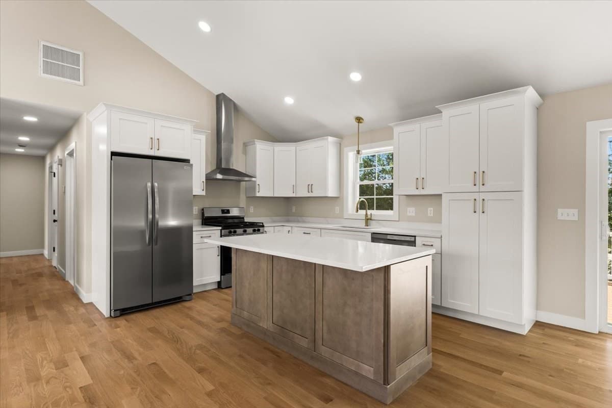 Single Family Residence at 140 Luther Ave, Swansea MA 02777, Swansea, photo 10 of 42