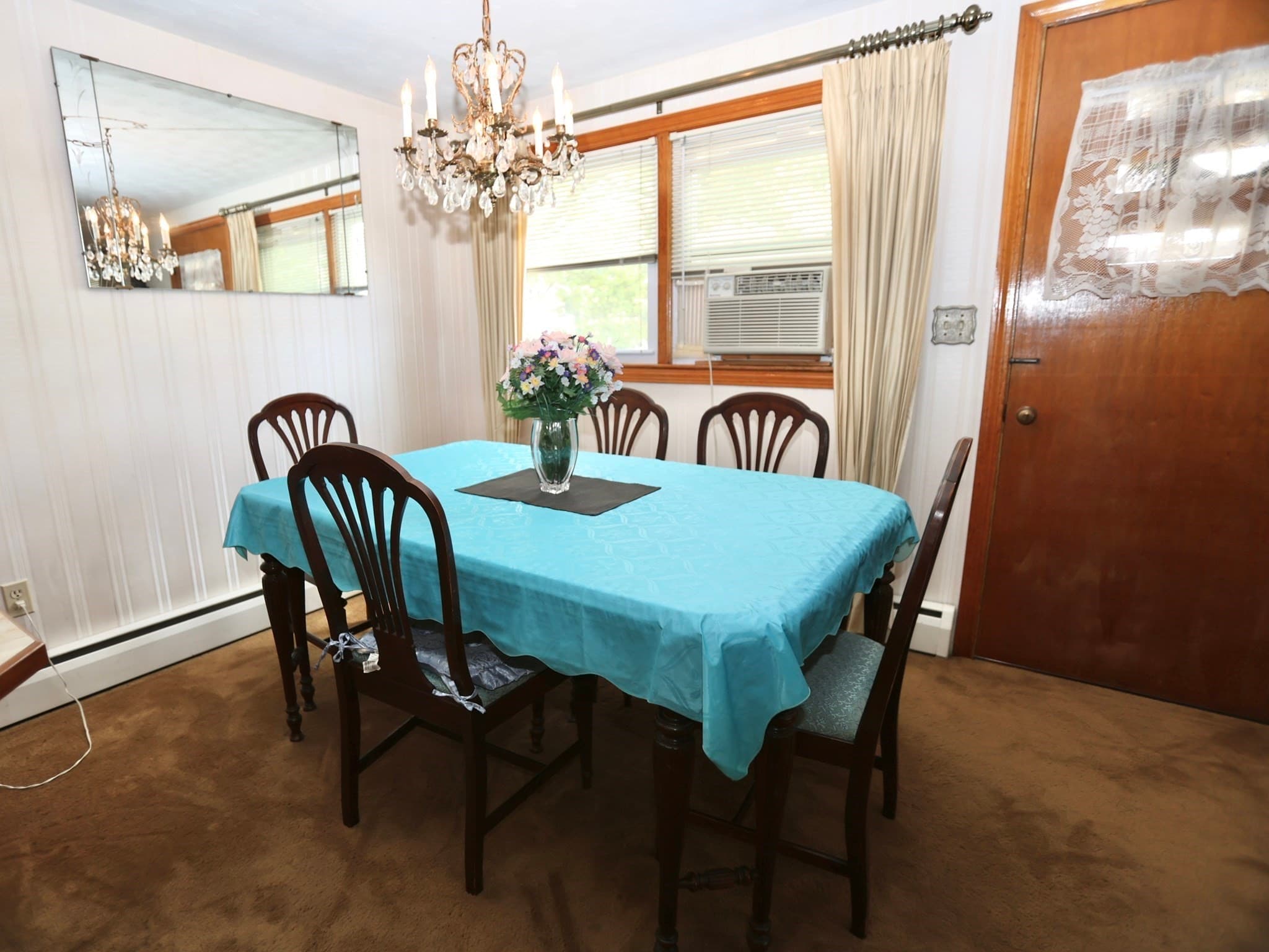 Single Family Residence at 36 Revere St, Worcester MA 01604, Worcester, photo 6 of 16