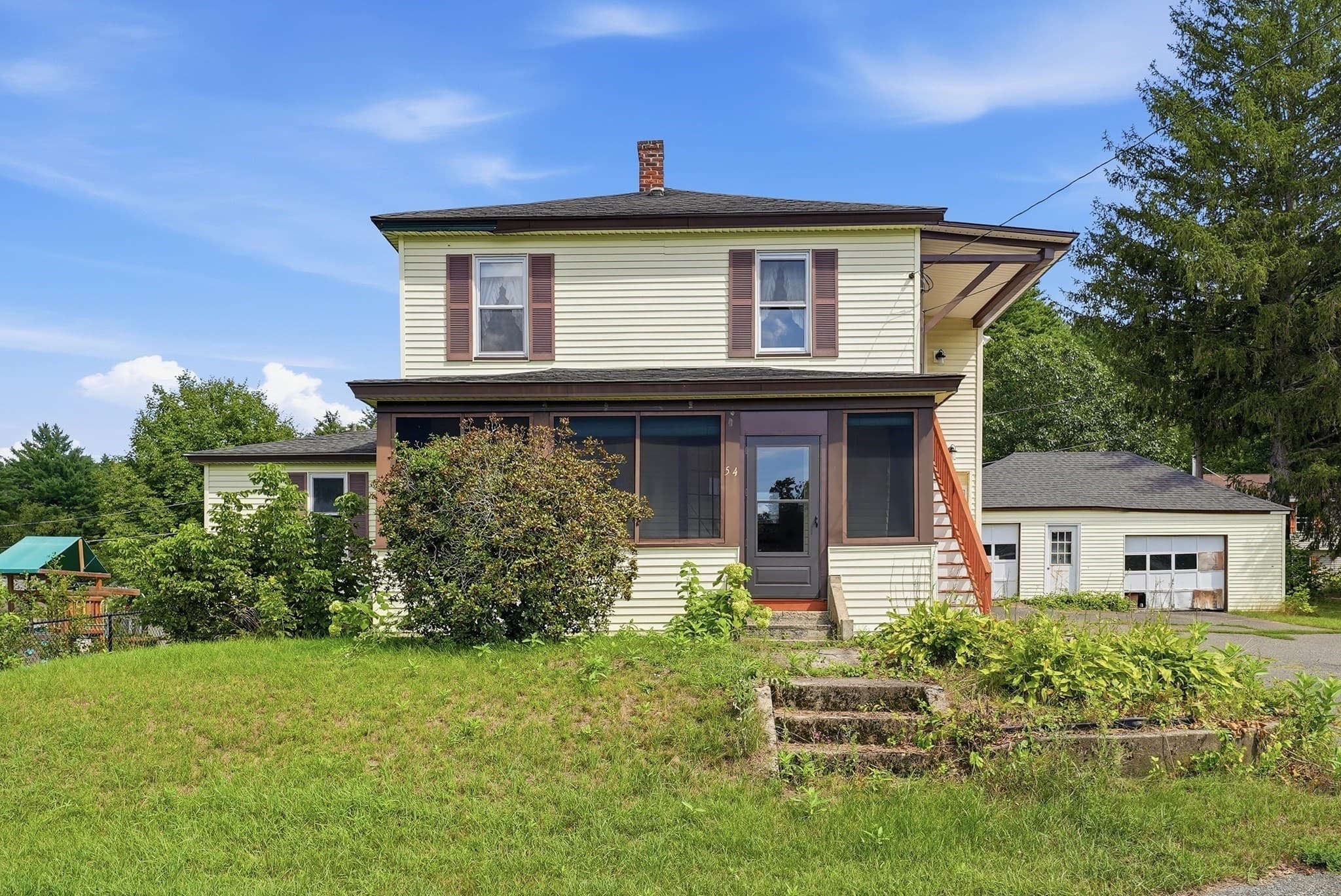 54 Franklin St, Athol MA 01331