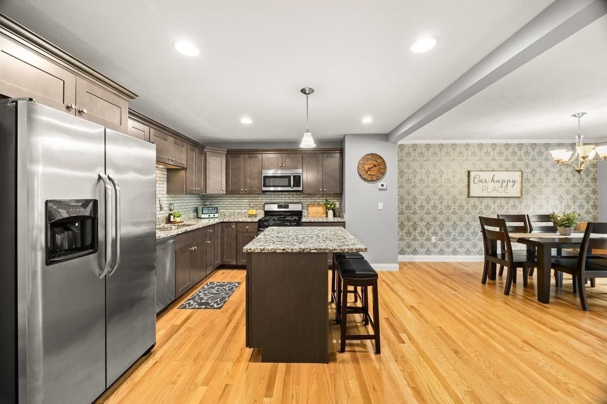 Condominium at 500 Mendon Road # 28, Cumberland RI 02864, Cumberland, photo 4 of 37