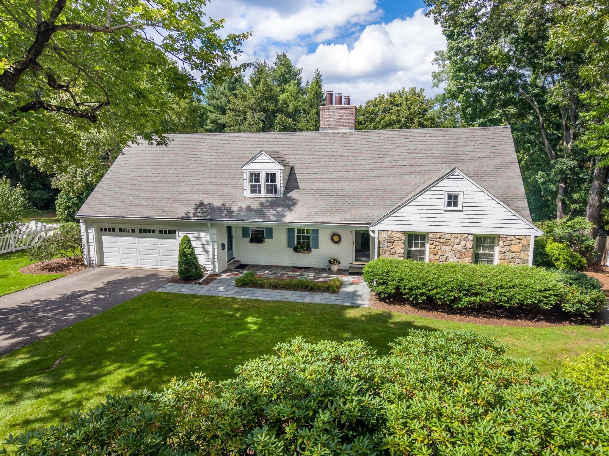 186 Oakland Street, Wellesley MA 02481