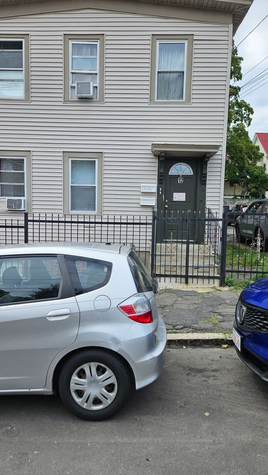 Multi Family at 12 Warren St, Lawrence MA 01841, Lawrence, photo 3 of 17