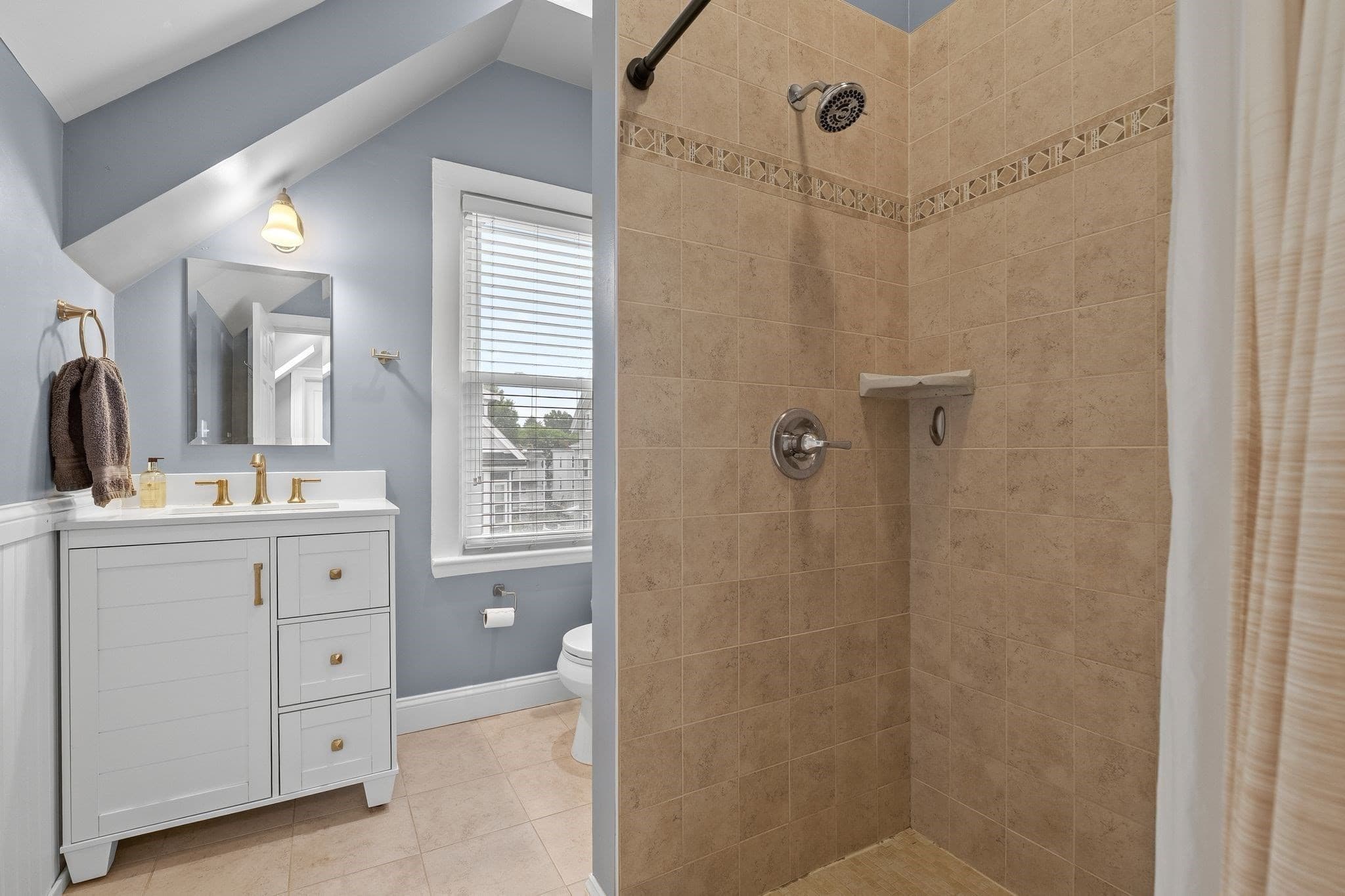 Condominium at 33 Cohasset St # 2, Boston MA 02131, Boston, photo 26 of 38