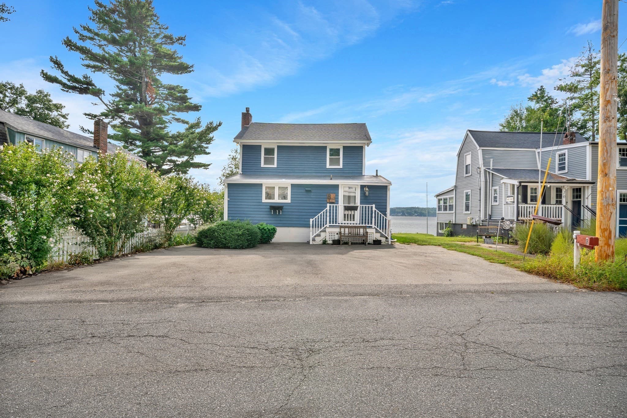 Single Family Residence at 8 Lake Attitash Rd, Amesbury MA 01913, Amesbury, photo 2 of 37
