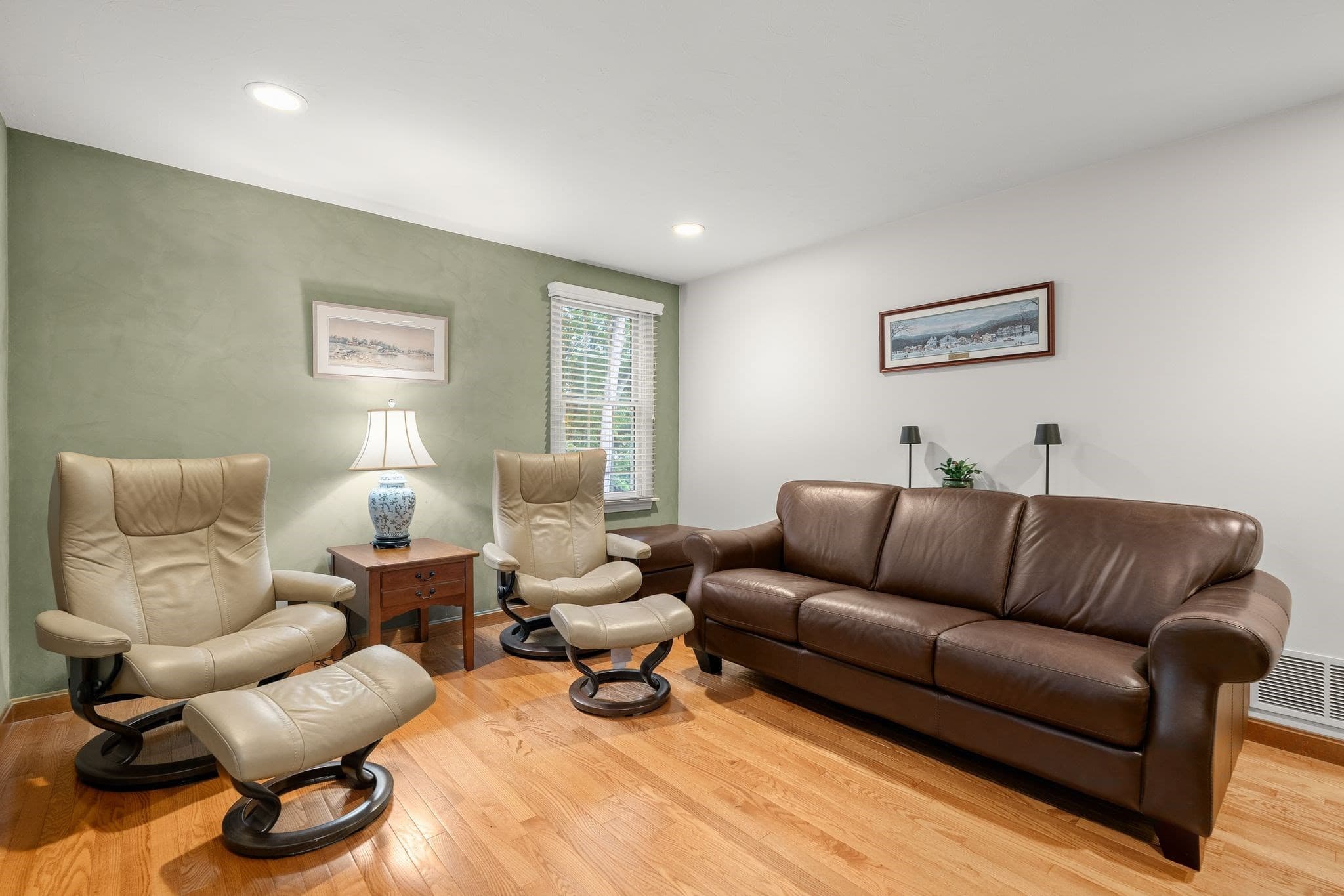 Single Family Residence at 13 Bayberry Rd, Raynham MA 02767, Raynham, photo 6 of 42
