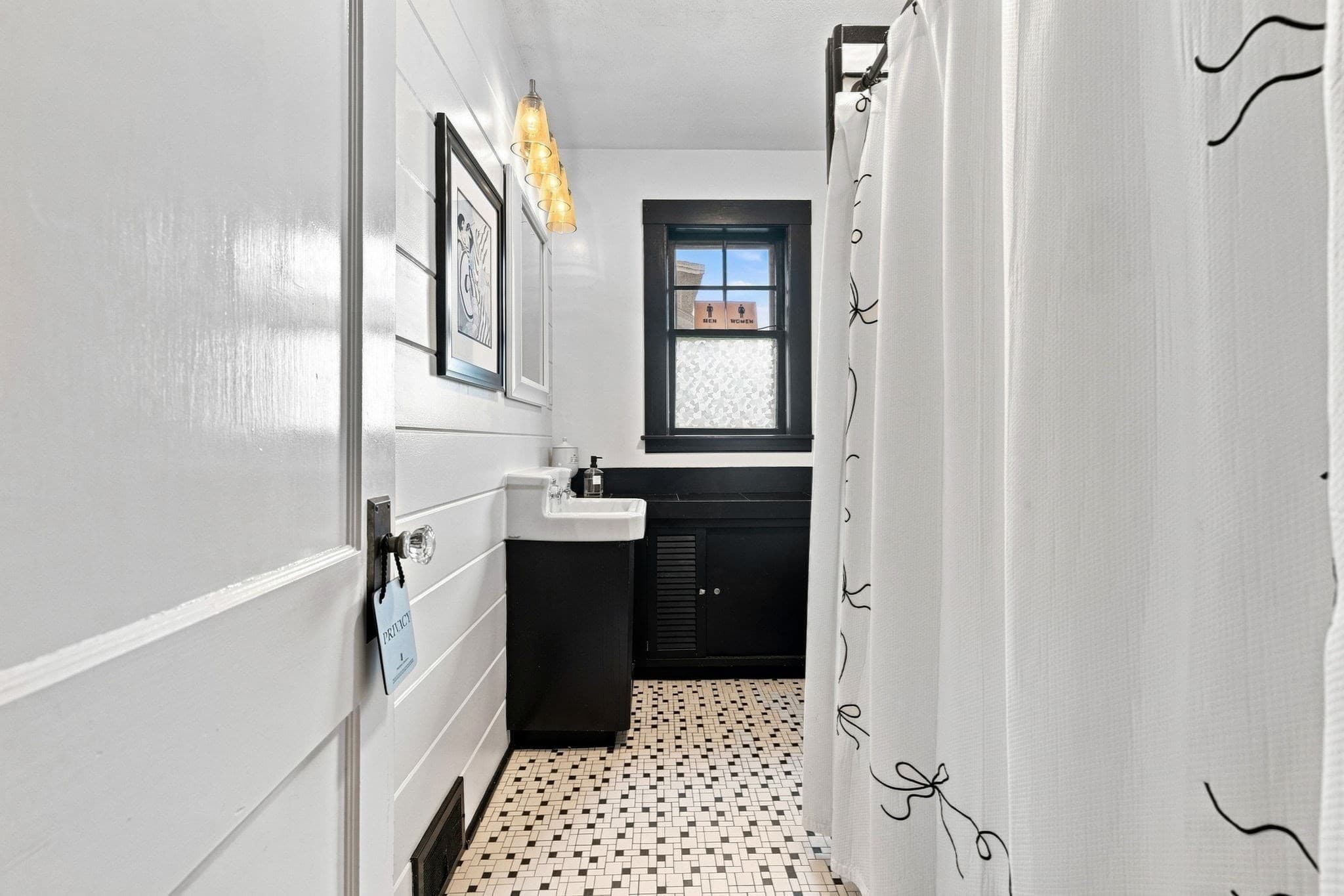 Single Family Residence at 92 Narragansett Rd, Quincy MA 02169, Quincy, photo 19 of 33