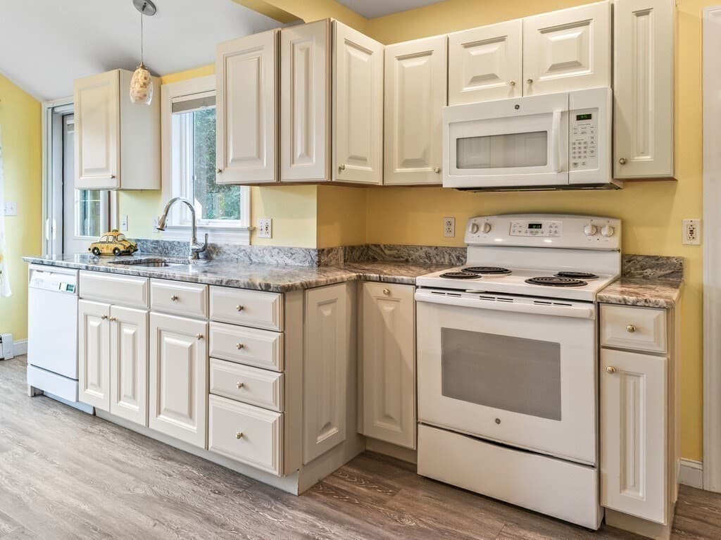 Single Family Residence at 18 Crown St, Spencer MA 01562, Spencer, photo 9 of 37