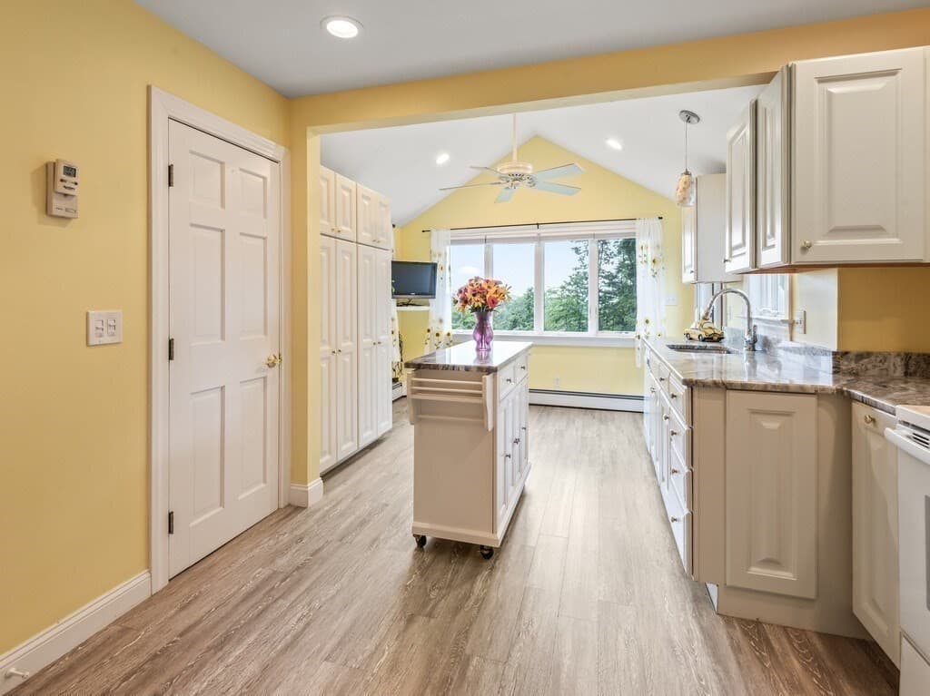 Single Family Residence at 18 Crown St, Spencer MA 01562, Spencer, photo 10 of 37