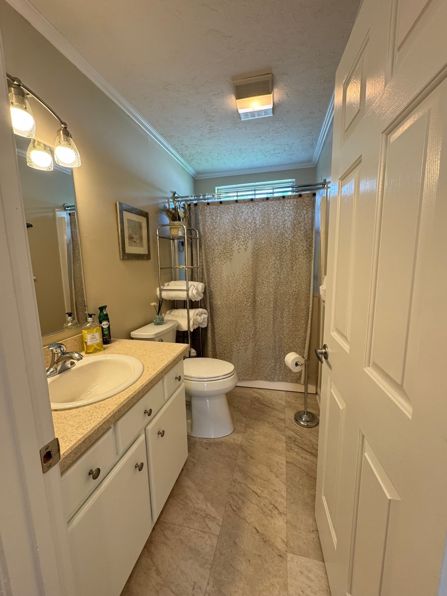 Single Family Residence at 61 Brookstone Dr., Bridgewater MA 02324, Bridgewater, photo 16 of 32