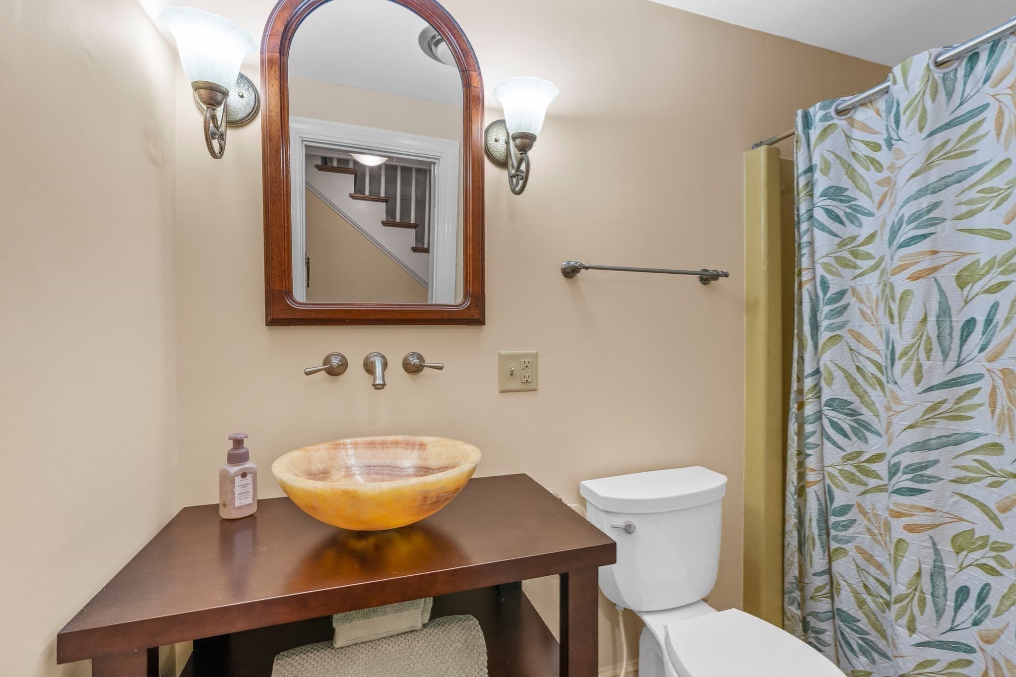 Single Family Residence at 18 Indian Cove Rd, Marion MA 02738, Marion, photo 20 of 42