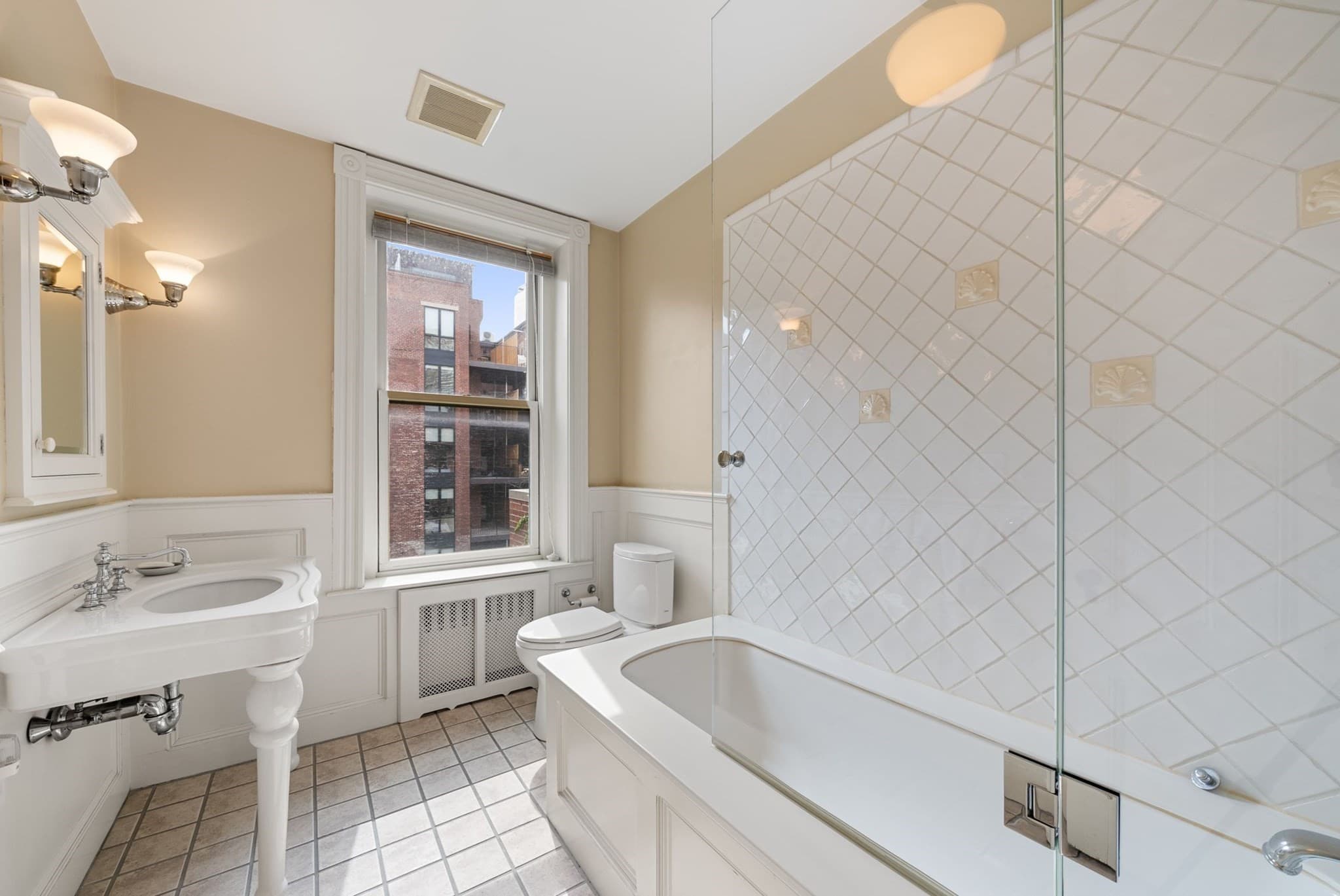 Single Family Residence at 23 Cumberland St, Boston MA 02115, photo 15 of 40