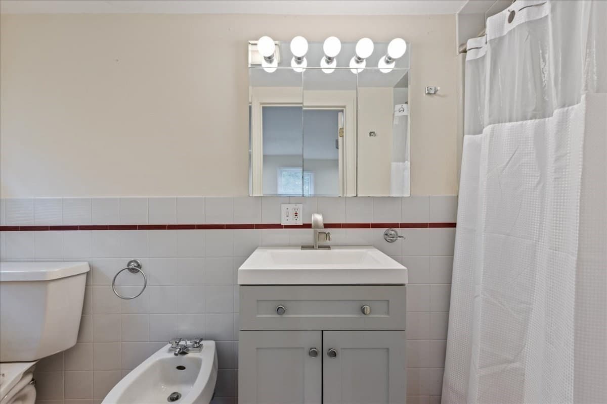 Single Family Residence at 5 Line Brook Rd, Atkinson NH 03811, Atkinson, photo 10 of 42