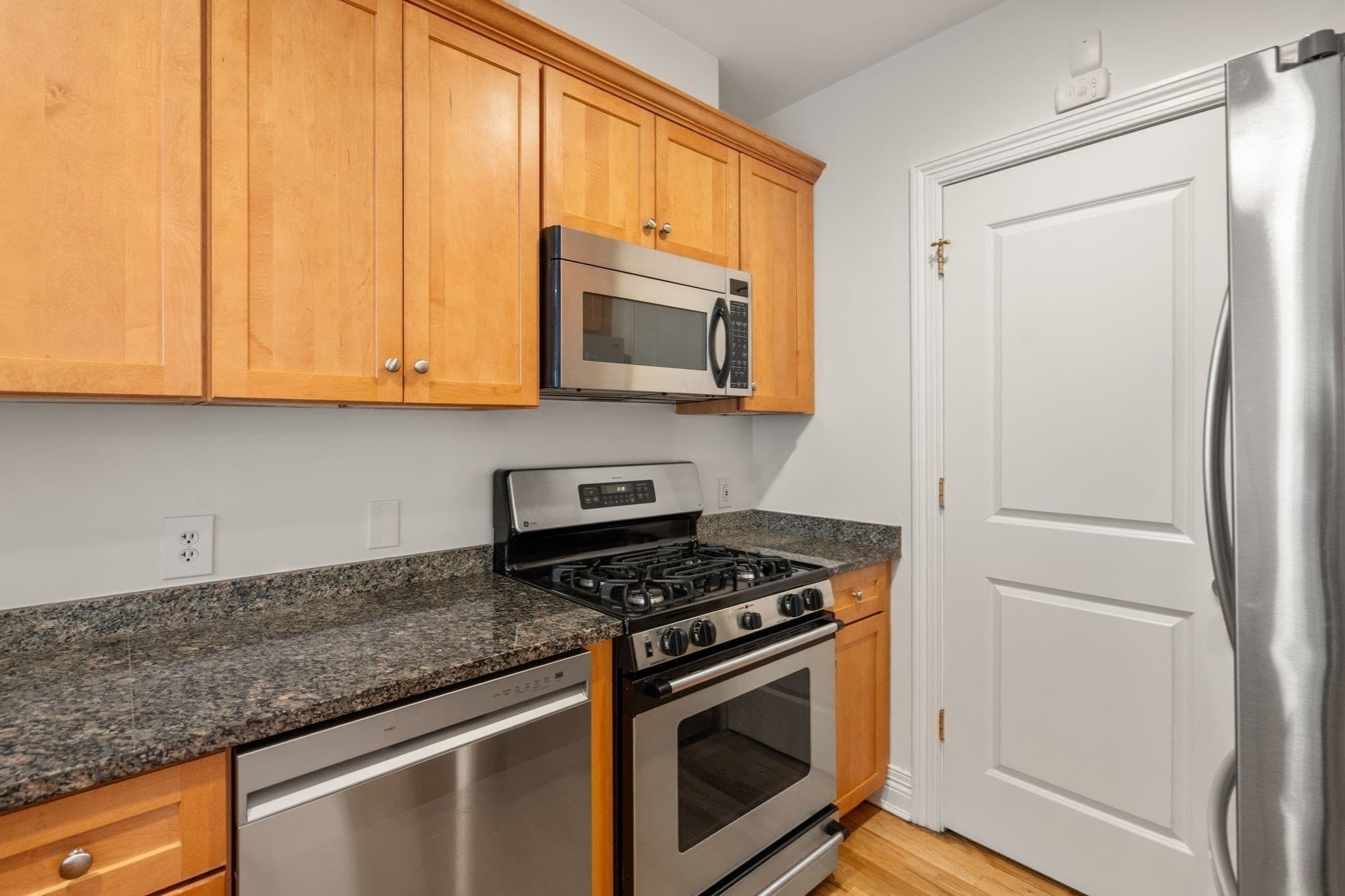 Condominium at 630 Hammond St # 104, Brookline MA 02467, Brookline, photo 8 of 18