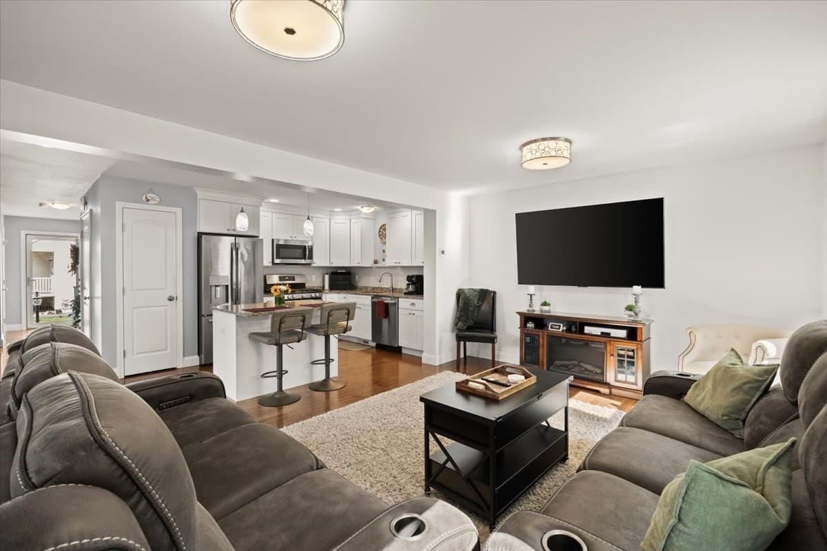 Condominium at 55 Hamlen Street # 5A, Taunton MA 02780, photo 16 of 33