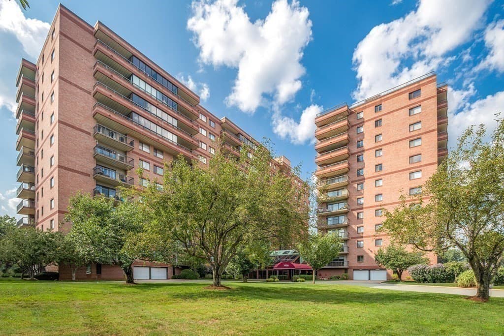 Condominium at 3920 Mystic Valley Pkwy # 410, Medford MA 02155, Medford, photo 2 of 24
