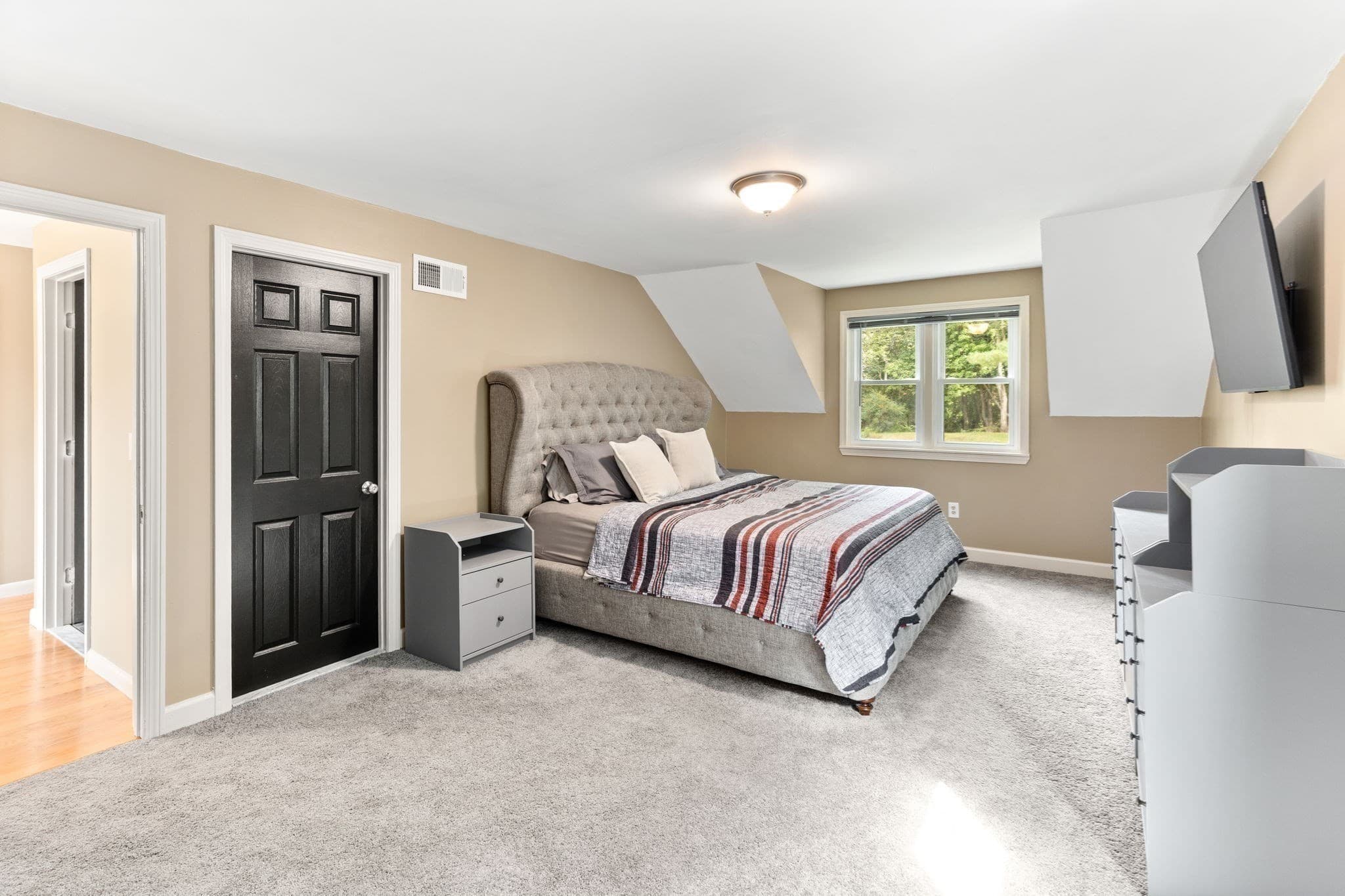 Condex at 82 Paine # 82, Bellingham MA 02019, photo 24 of 38