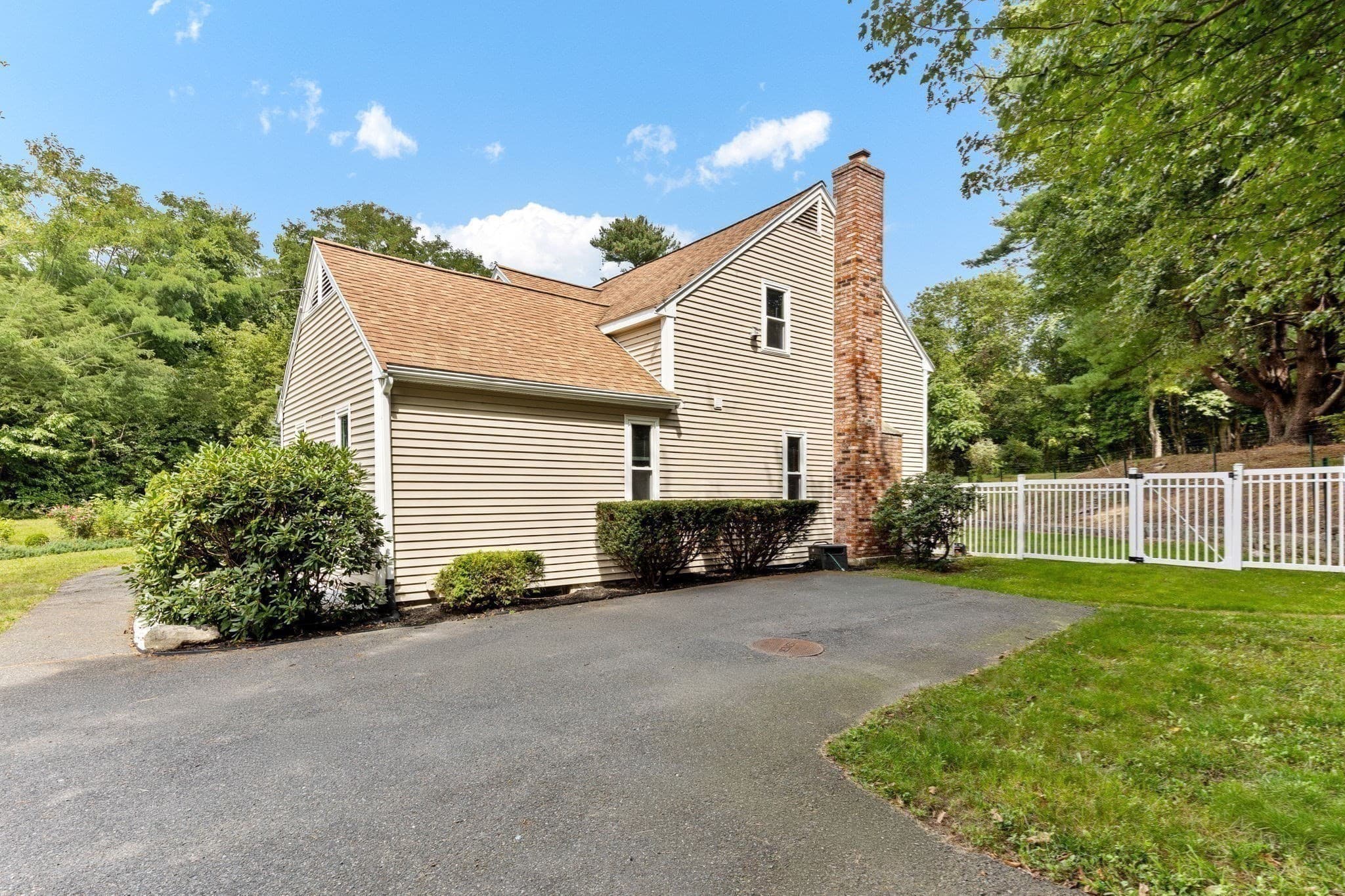 Condex at 82 Paine # 82, Bellingham MA 02019, photo 4 of 38